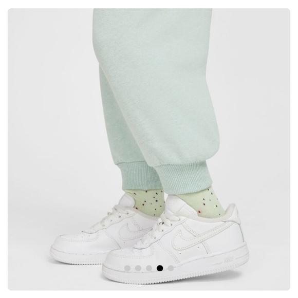 Baby Mint Green Nike Matching Set 12-18 Months Cute Colorful - Picture 3 of 8